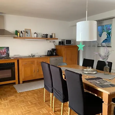 Ferienwohnung100qm Mit Garten Apartmán Wermelskirchen